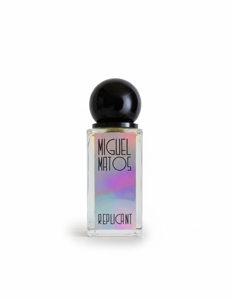 Flacone Replicant Extrait de Parfum di Miguel Matos Olfactory Art - fragranza speziata legnosa floreale 50ml